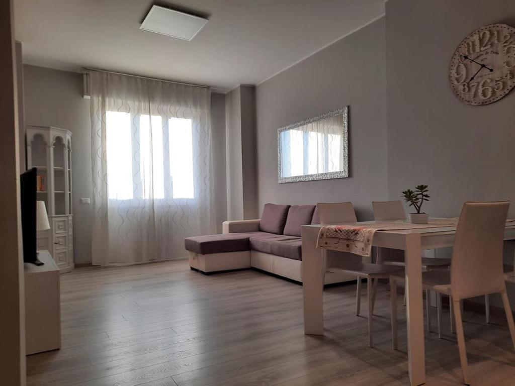 La Casa Di Penny Appartement Monza Buitenkant foto